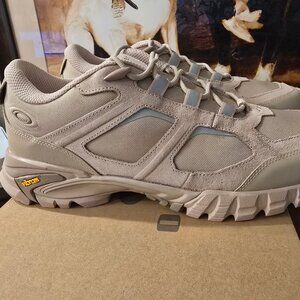 OAKLEY Sierra Terrain Running Shoes Trail Hiking Beige FOF10054131R Men's US 10